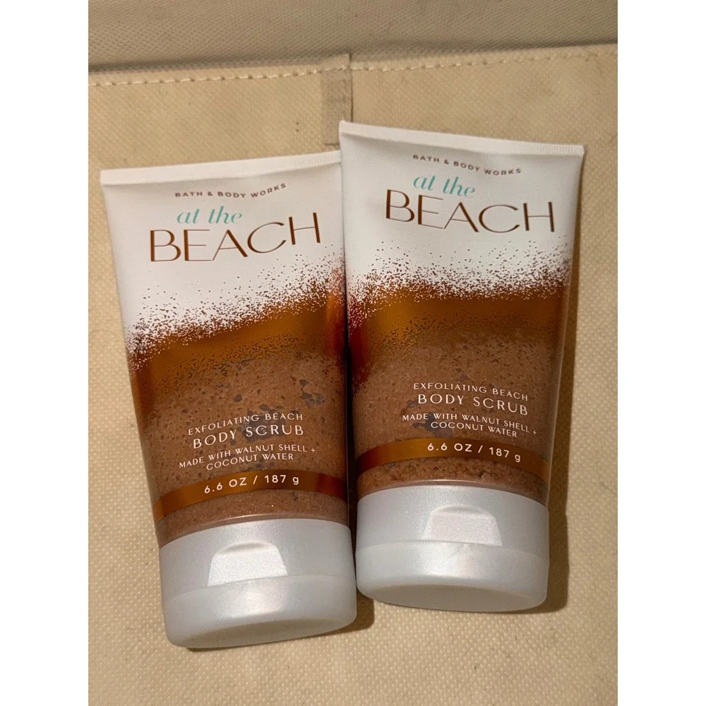 Bath and Body Works Body Scrub At The Beach Walnut Shell Coconut Water Set of 2